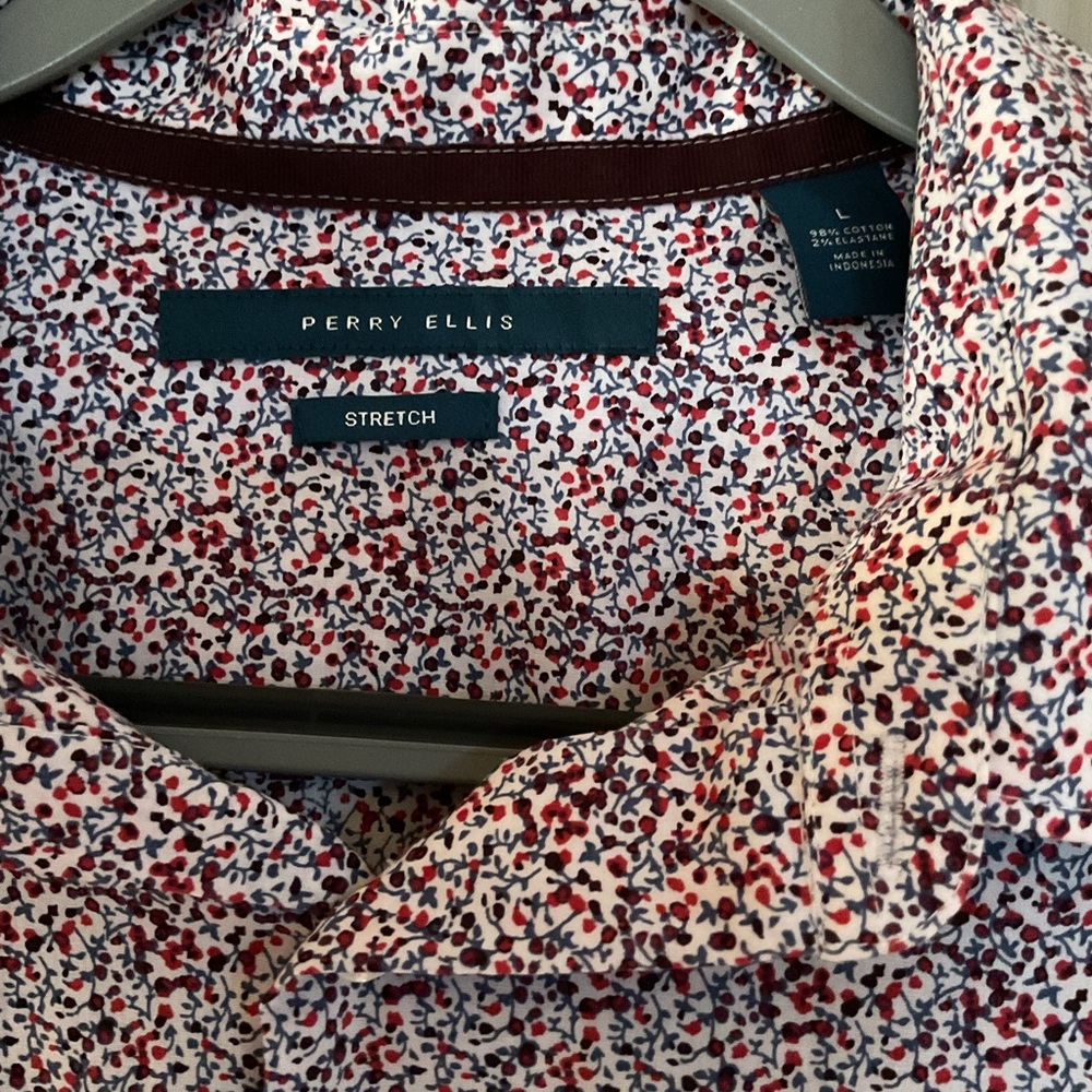 Men’s long sleeve button down shirt by Perry Ellis - Picture 5 of 5